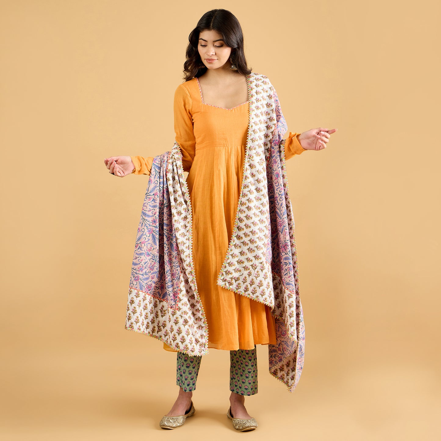 Narangi suit set