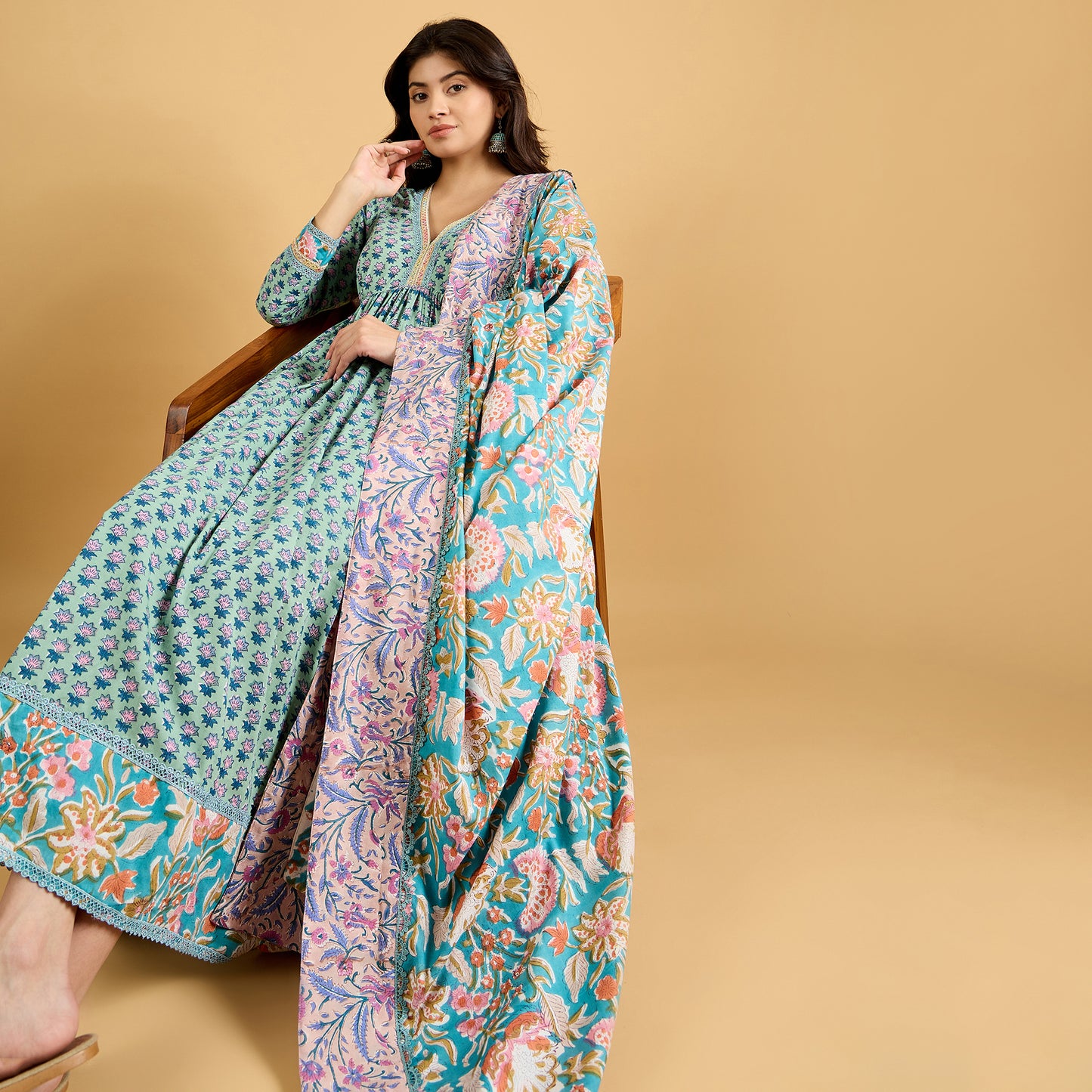 Amaira suit set