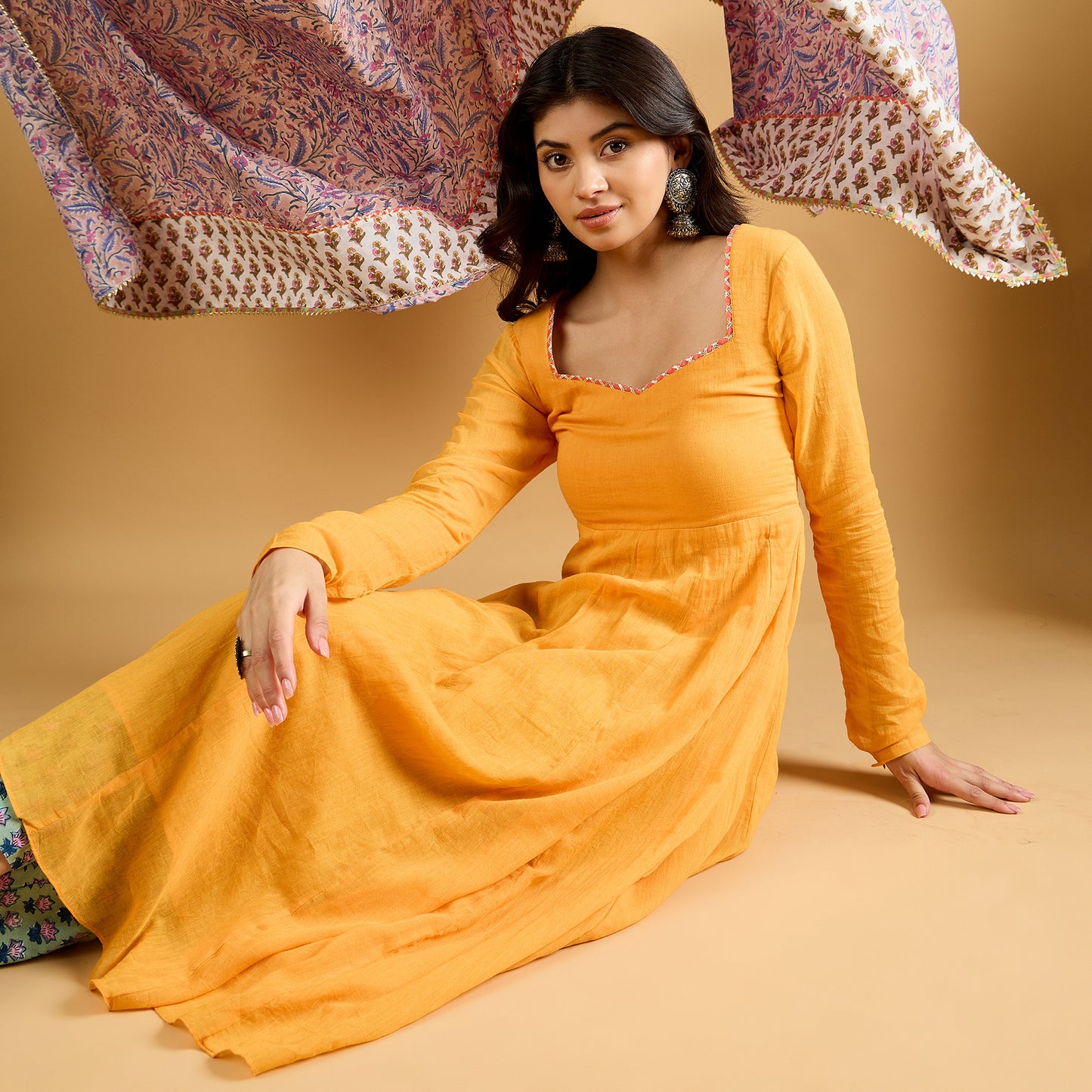 Narangi suit set