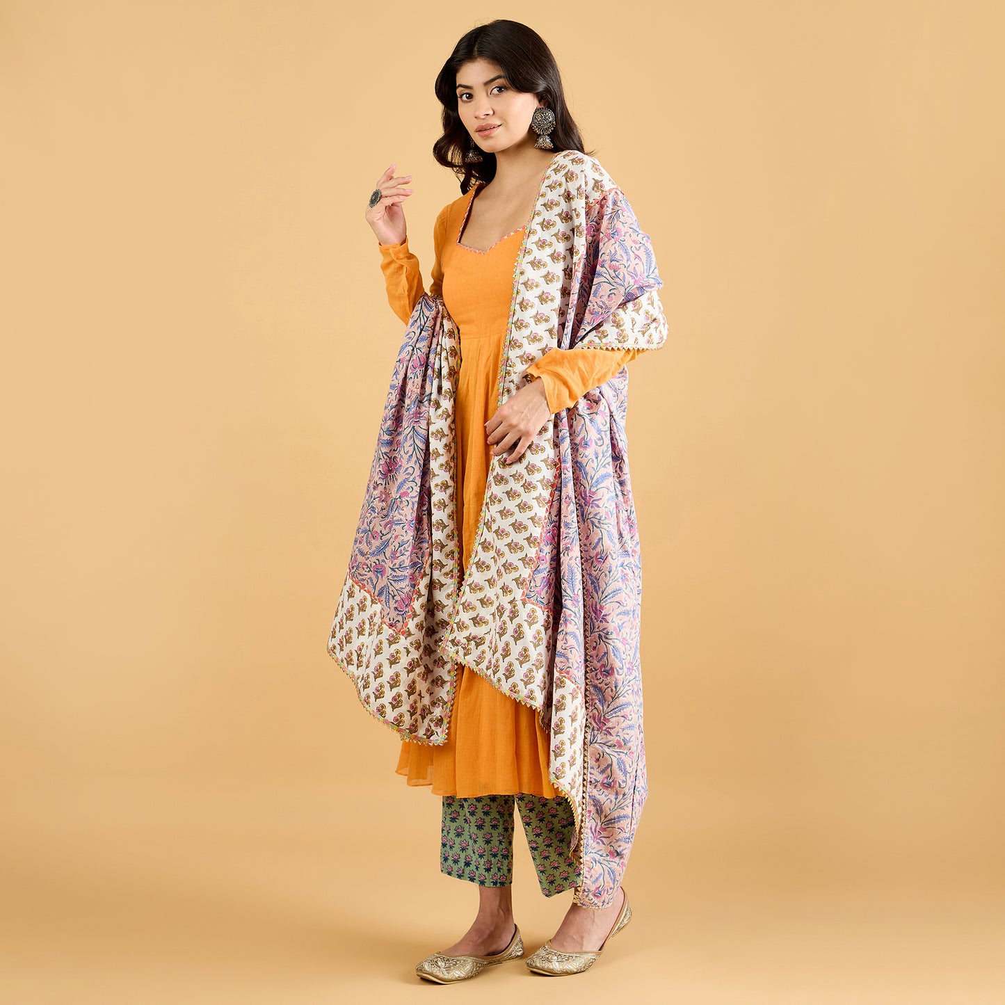 Narangi suit set