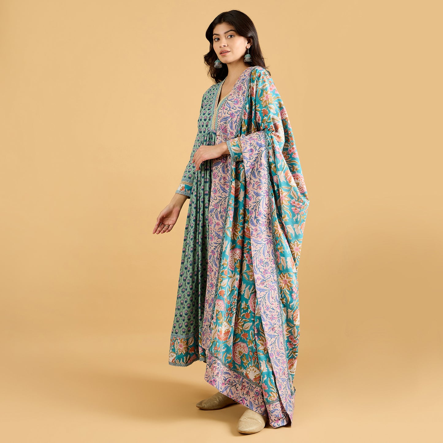 Amaira suit set