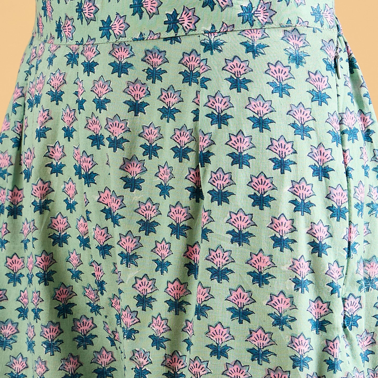 Narangi suit set