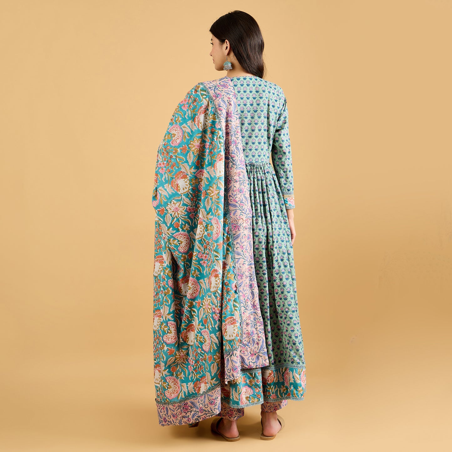 Amaira suit set