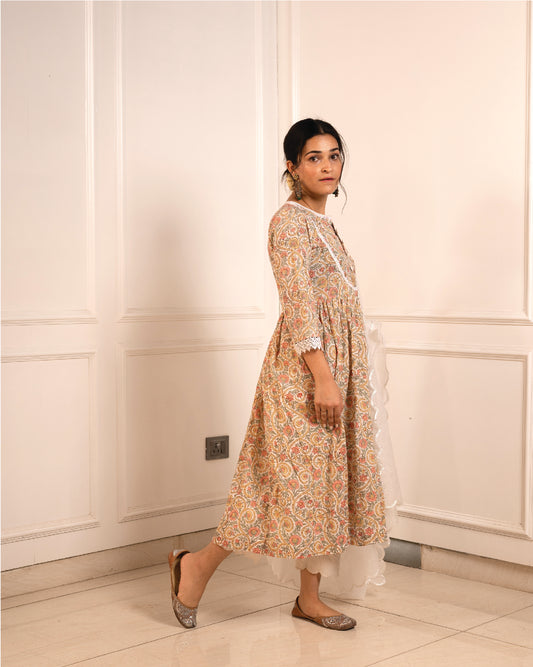 Fiza Kurta - White Print