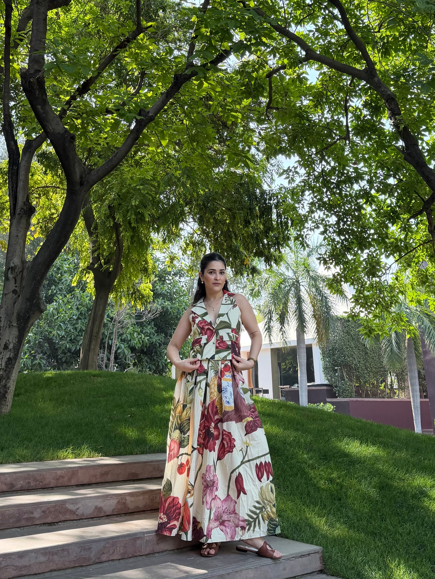 Solana Set in Sol Garden print (Sandstone)