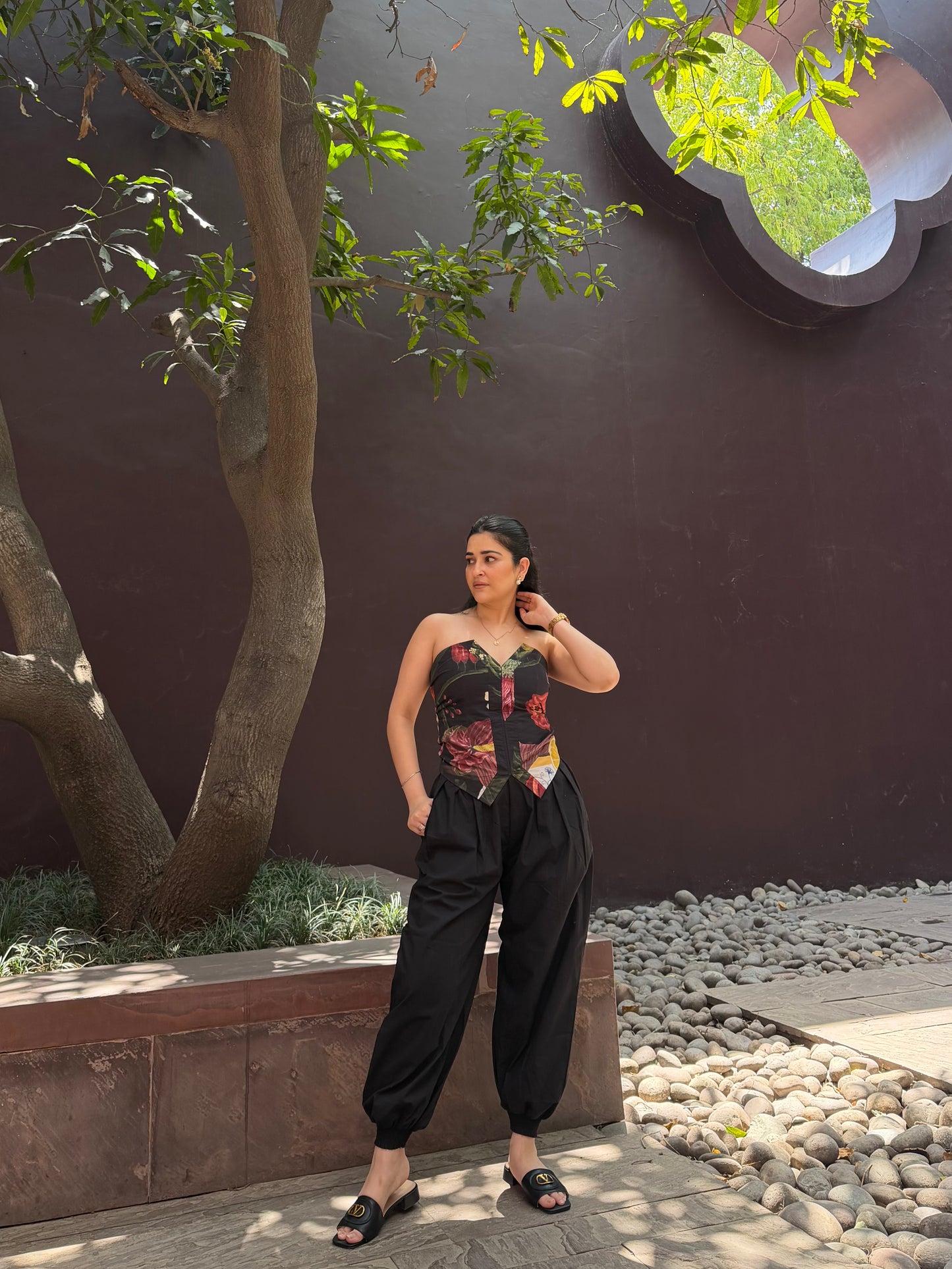 Adelina Set in Sol Garden print (Midnight Black)