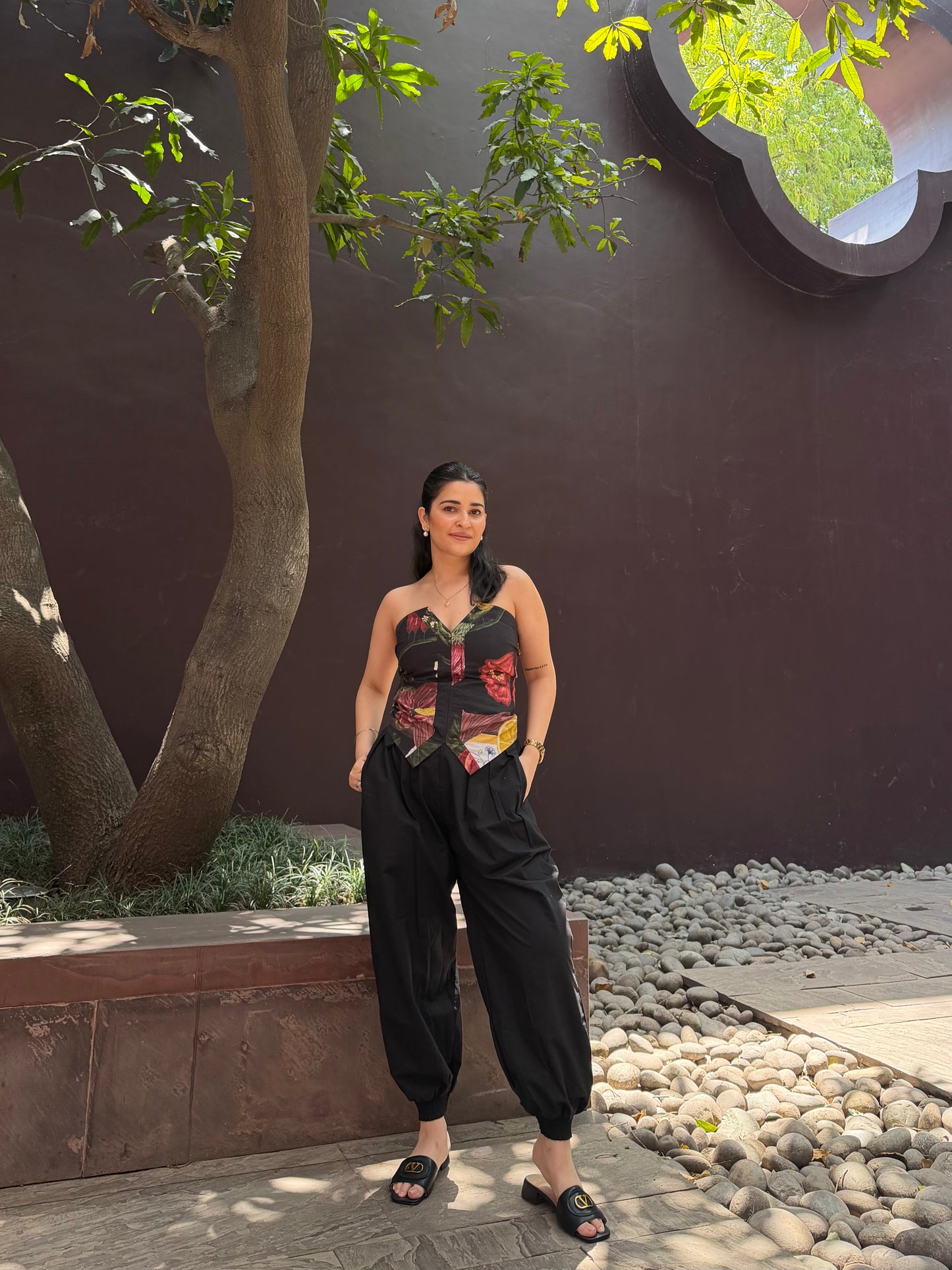 Adelina Set in Sol Garden print (Midnight Black)