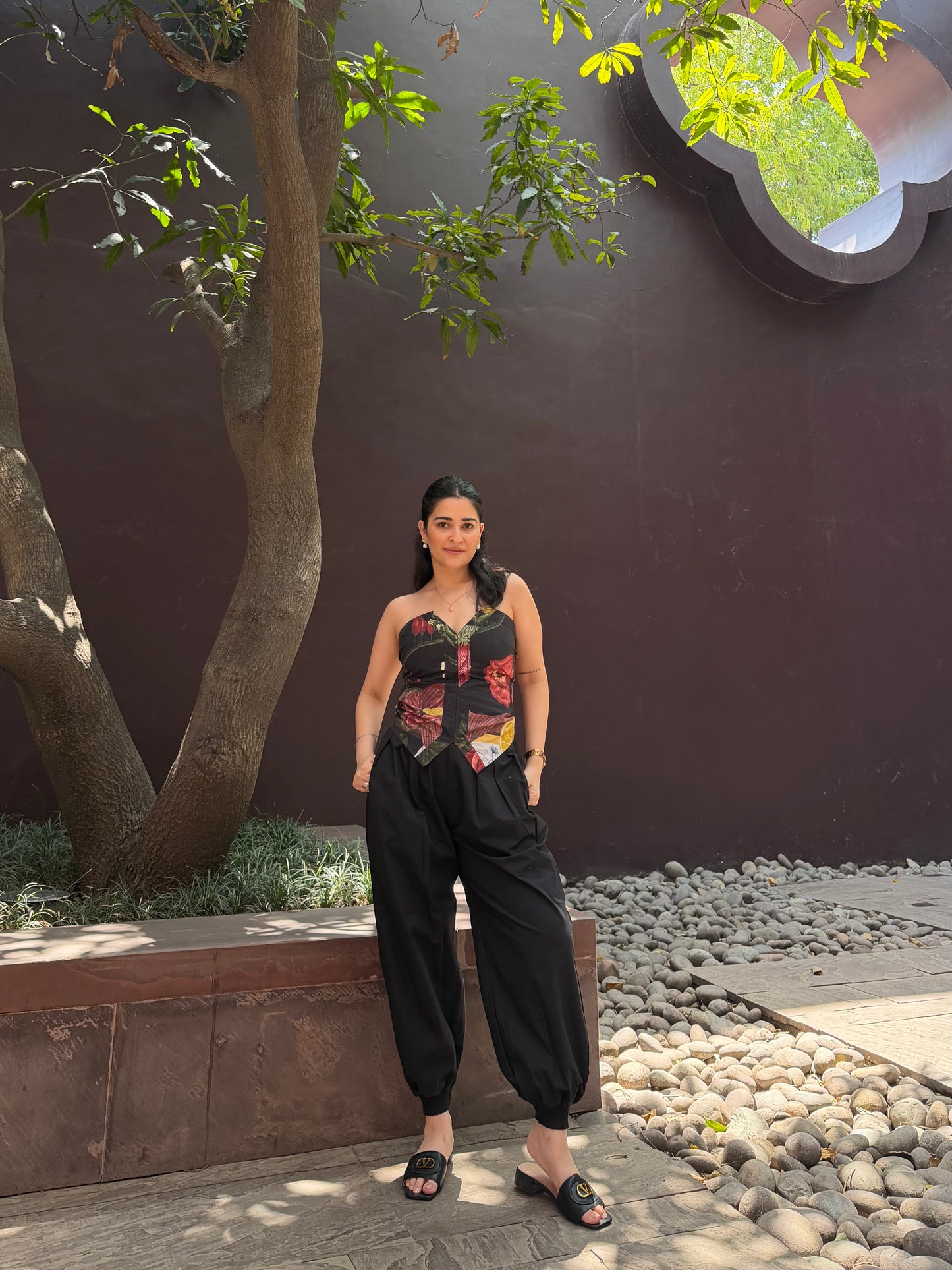 Adelina Set in Sol Garden print (Midnight Black)