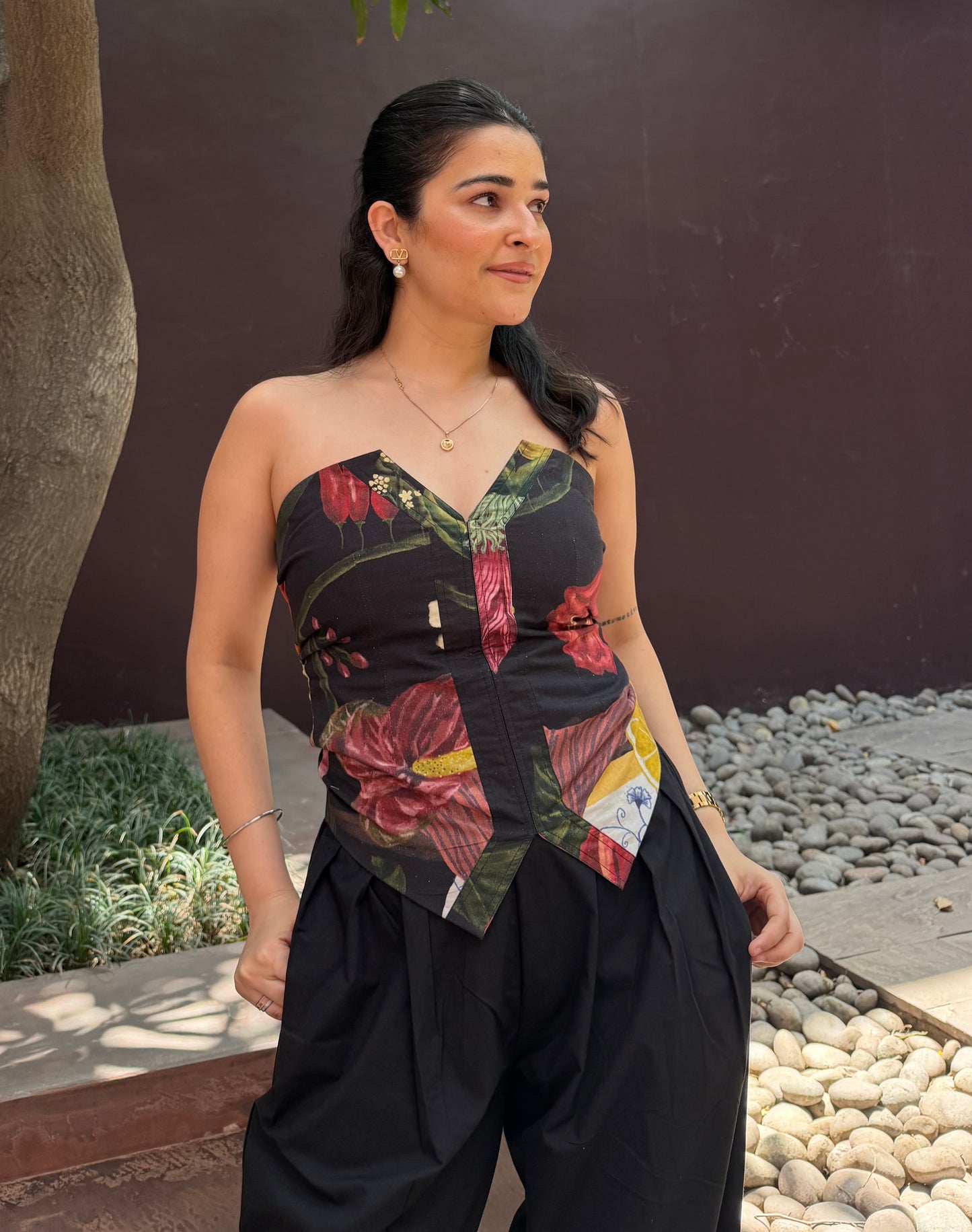 Adelina Set in Sol Garden print (Midnight Black)