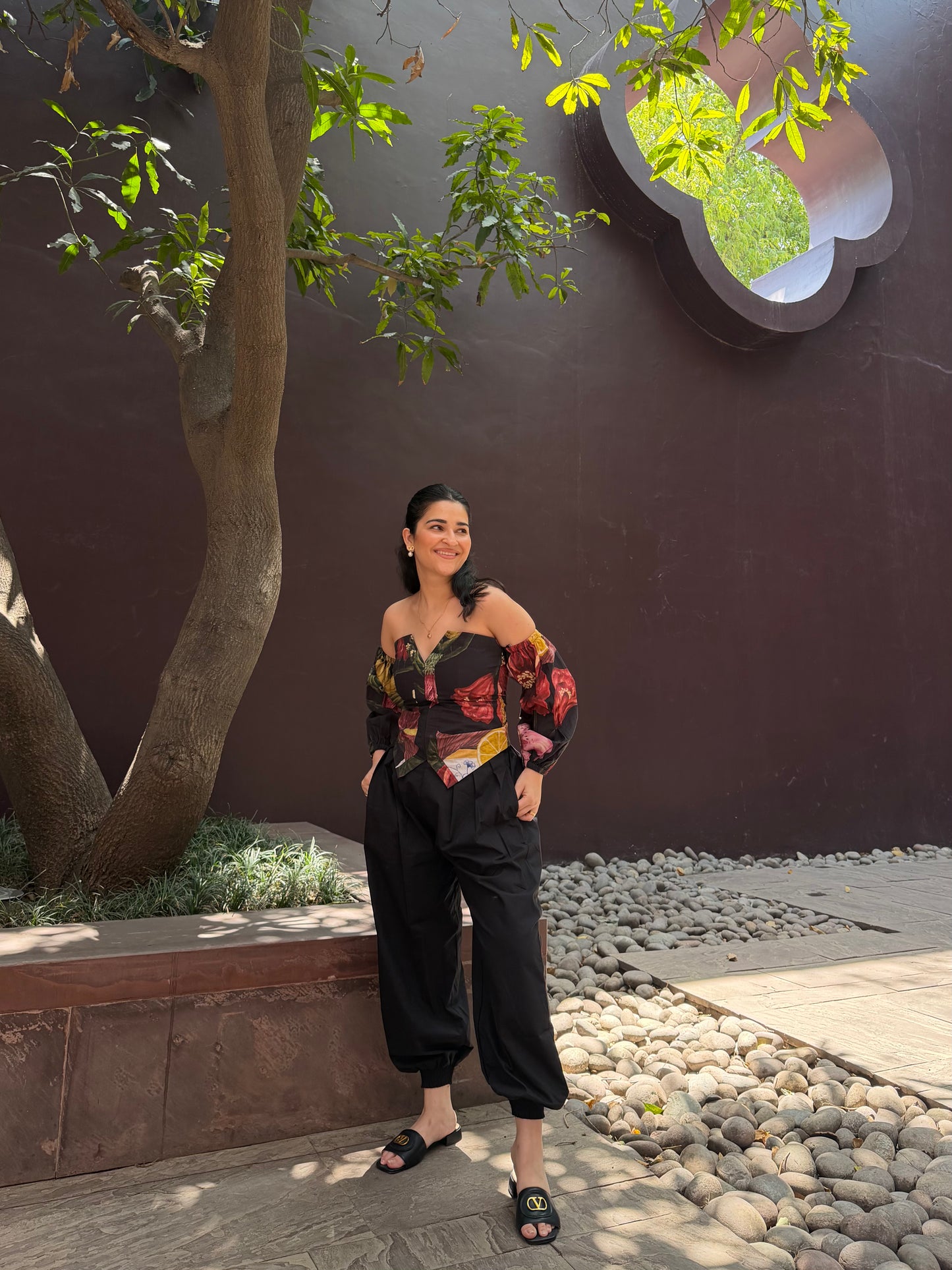 Adelina Set in Sol Garden print (Midnight Black)