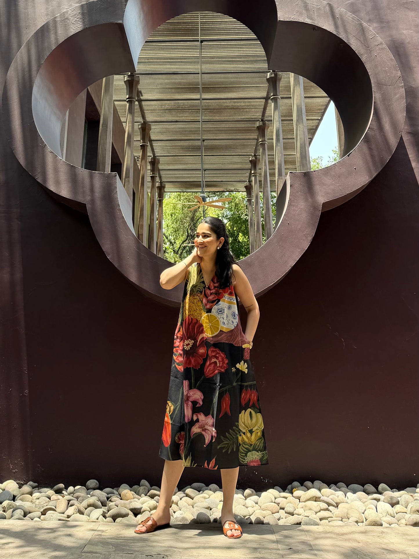 Hibiscus Dress in Sol Garden print (Midnight Black)
