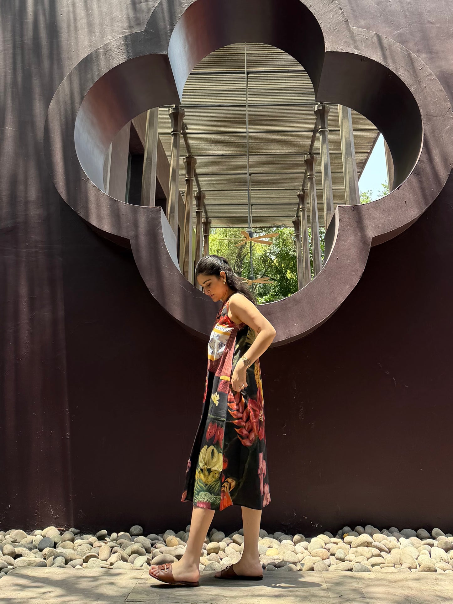 Hibiscus Dress in Sol Garden print (Midnight Black)